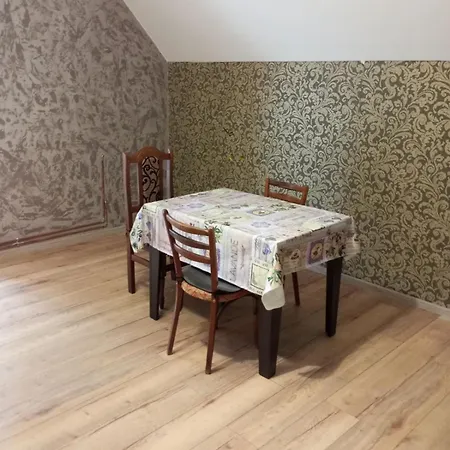 Séjour chez l'habitant біля річки