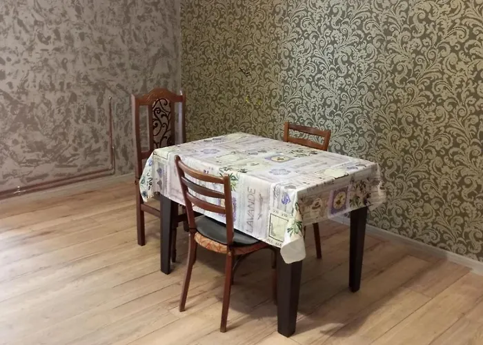 Rum i privatbostad біля річки